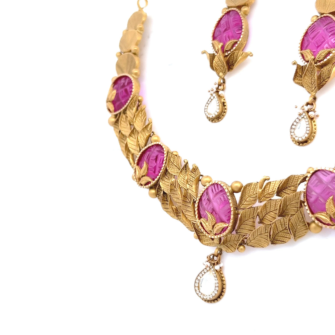 Ila Gold Necklace
