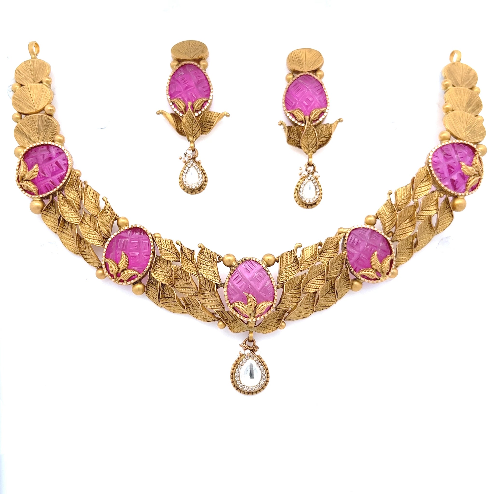 Ila Gold Necklace