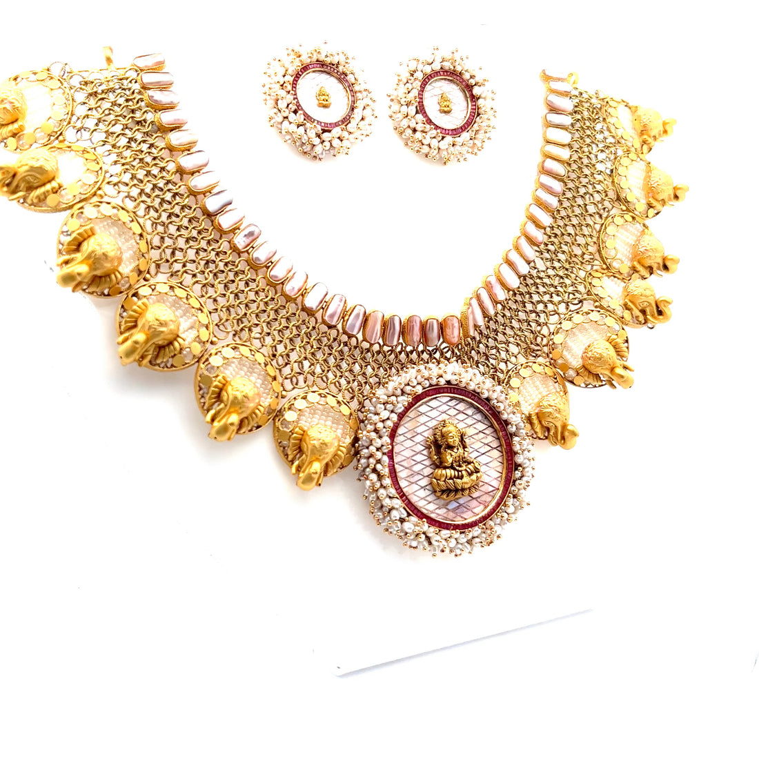 Ishika Gold Necklace