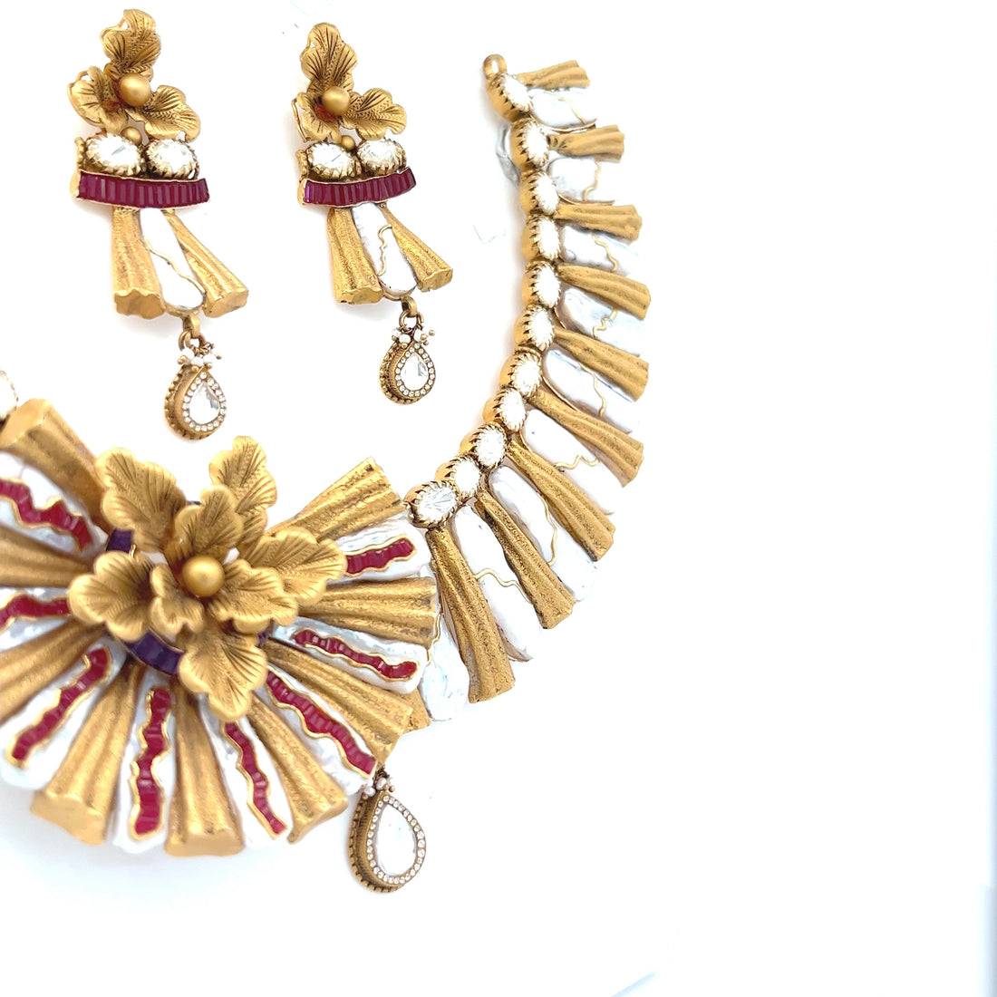 Ishani Gold Necklace