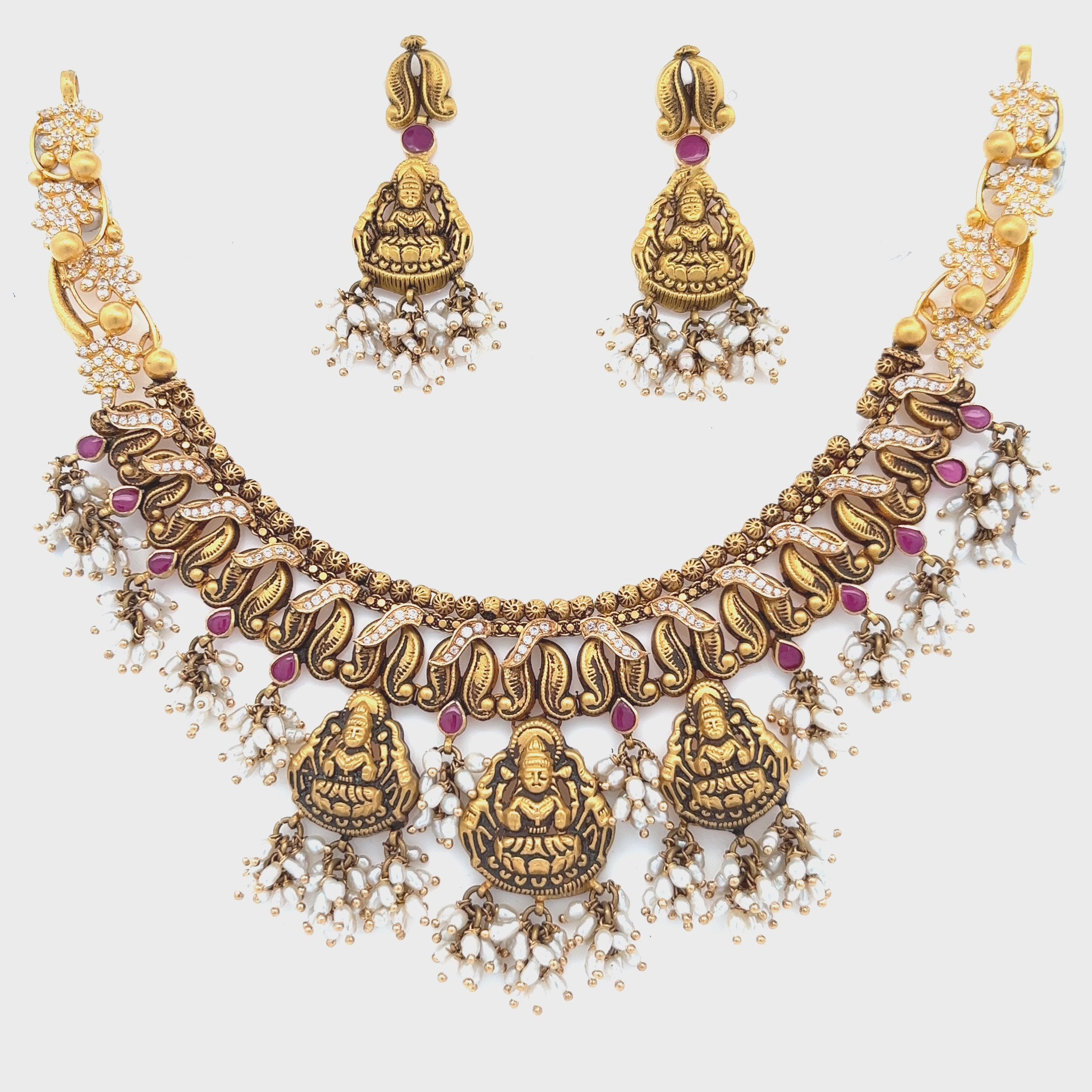 Harshita Gold Necklace